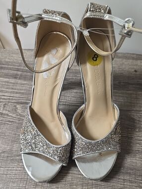Wild Diva Silver Glitter Open-Toe Ankle Strap Heels Size 8